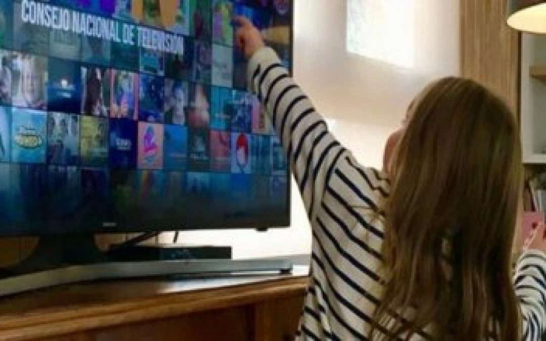Consumo de Televisión en cuarentena alcanza las 7 horas y resalta aumento de visionado en niños, niñas y adolescentes